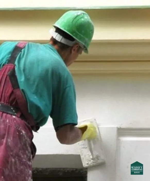 coste reparación de goteras y grietas en fachada de Frías, Burgos comunidades de vecinos