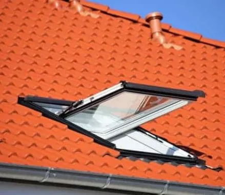 montaje de tragaluces y claraboyas en villarcayo de merindad de castilla la vieja, burgos